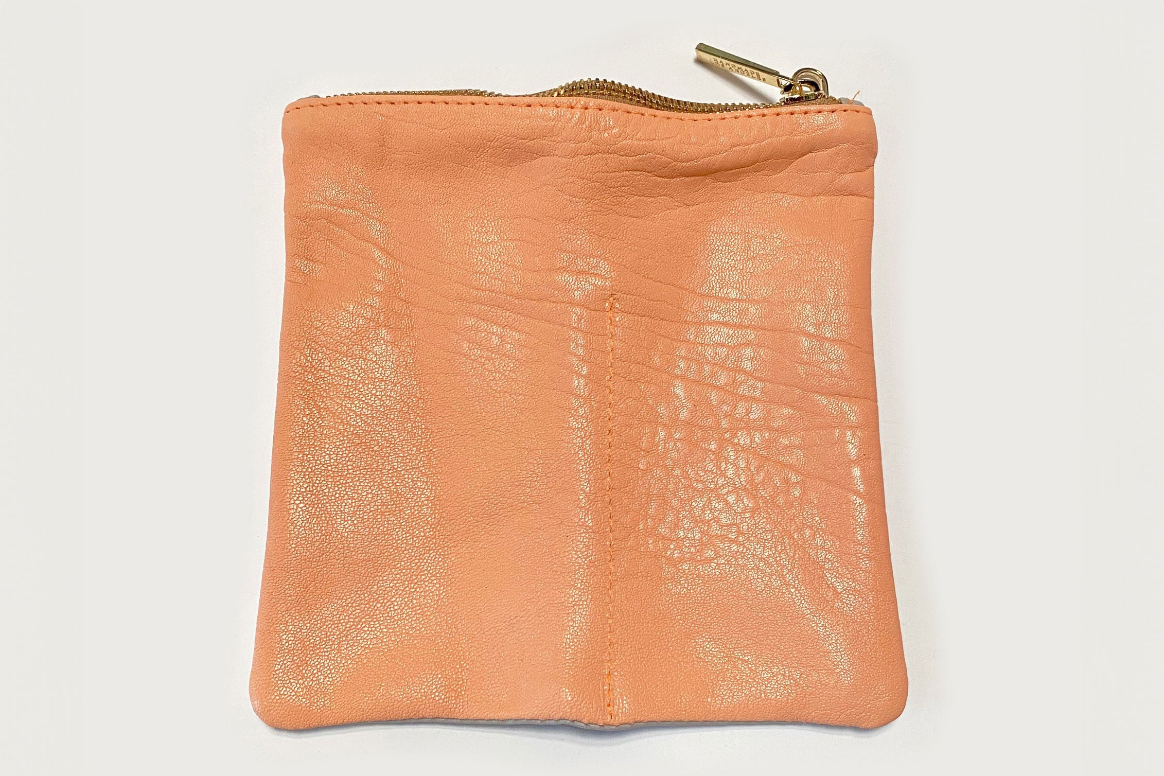 GOGO-x-ASHER-G-LEATHER-CASE7. GOGO-x-ASHER-G-LEATHER-CASE7.